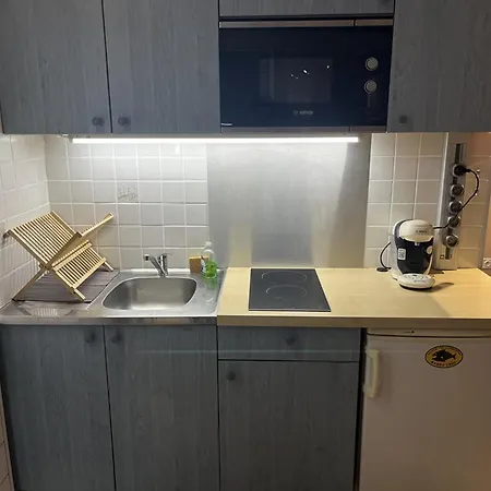 Confortable 2/4 Personnes Avec Balcon Et Wifi - Fr-1-787-104 * Laveissière